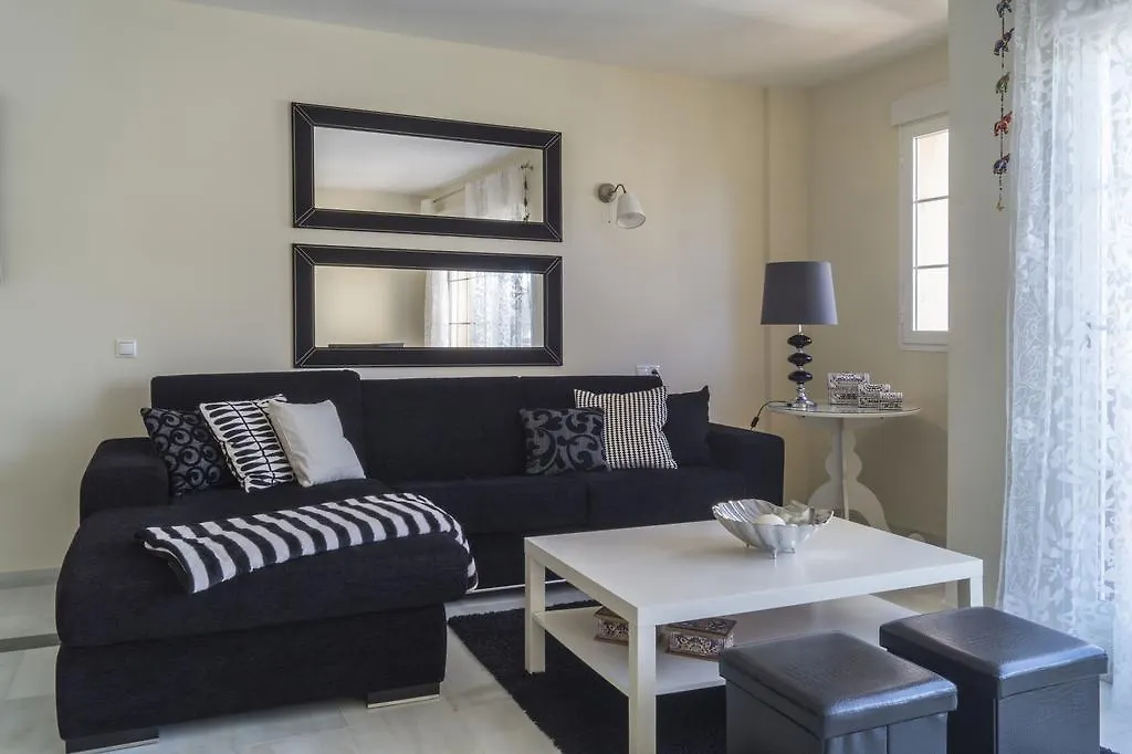 アパート ホテルResidencial Genova マルベーリャ